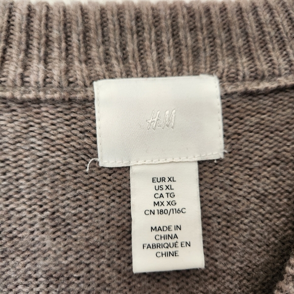 Gray Long Sleeve Sweater Dress - Picture 2 of 3